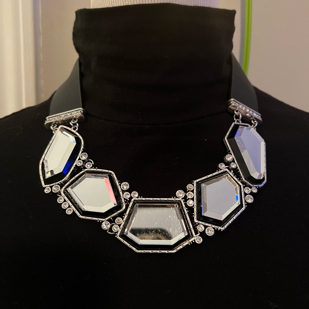Adjustable necklace